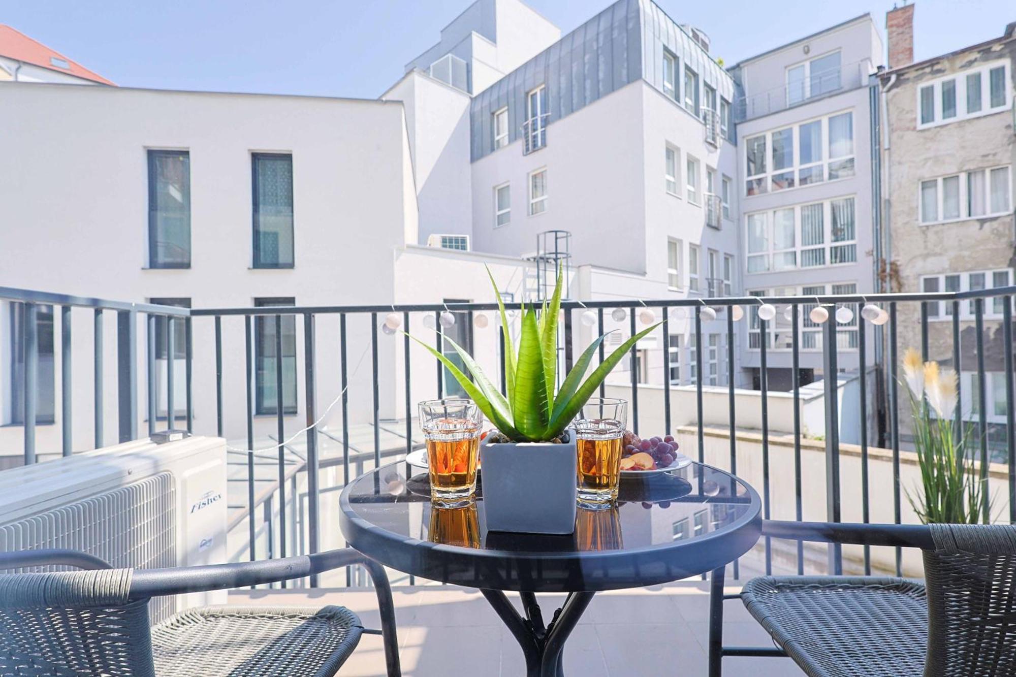 Adamick Place In City Centre With Free Parking Pressburg
